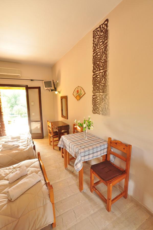 Laskaris Studios Dassia  Buitenkant foto