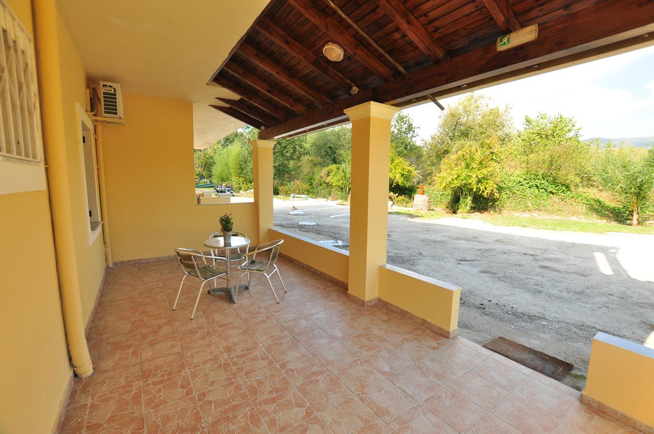 Laskaris Studios Dassia  Buitenkant foto